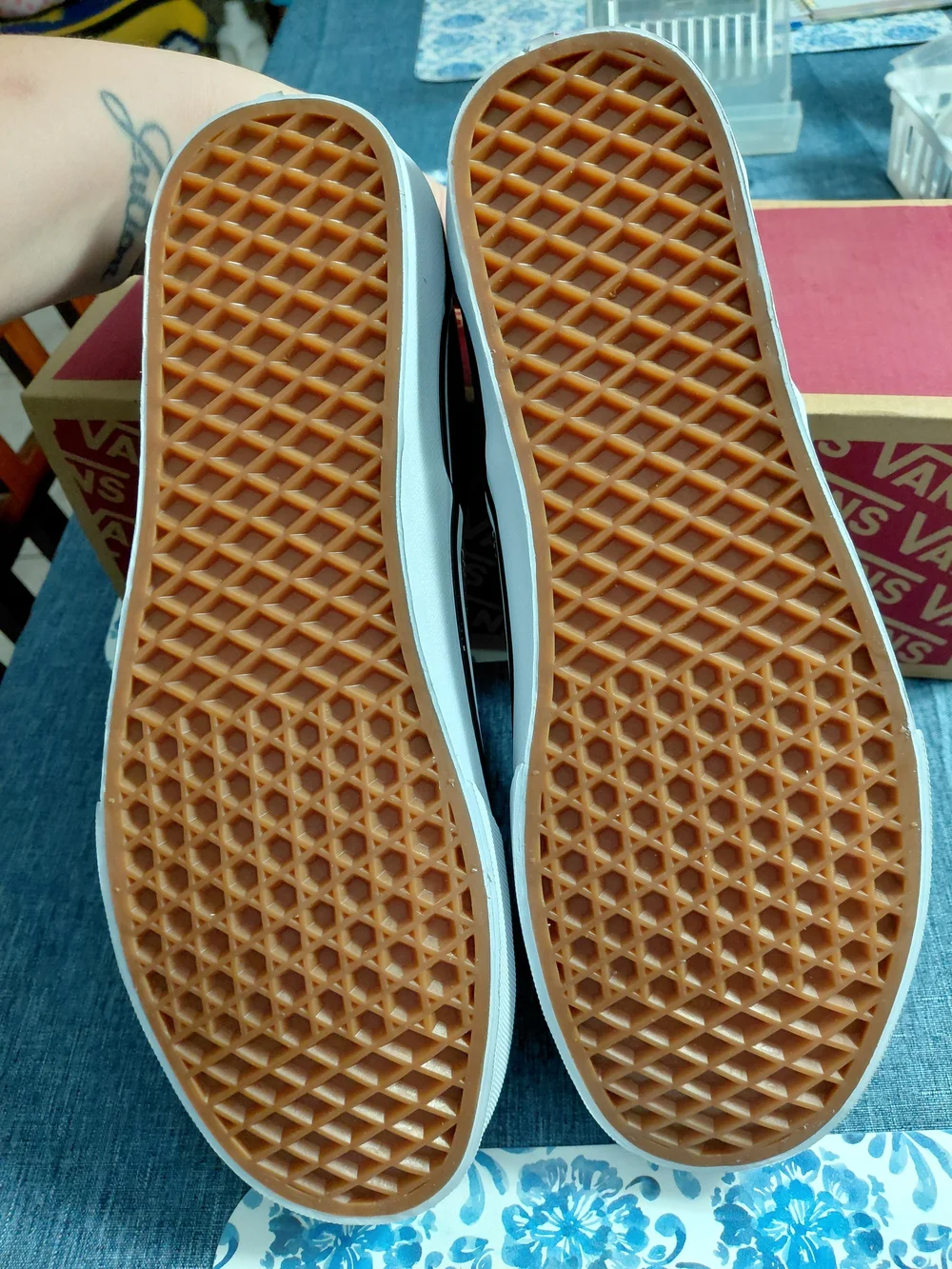Brand New Men’s Vans Slip-On Checkerboard Sneakers — Gray/White